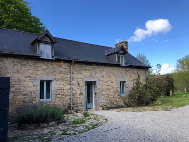 Merveilleux Cottage Dans Parc De 7,5 Hectares Saint-Nicolas-du-Pélem Exterior photo